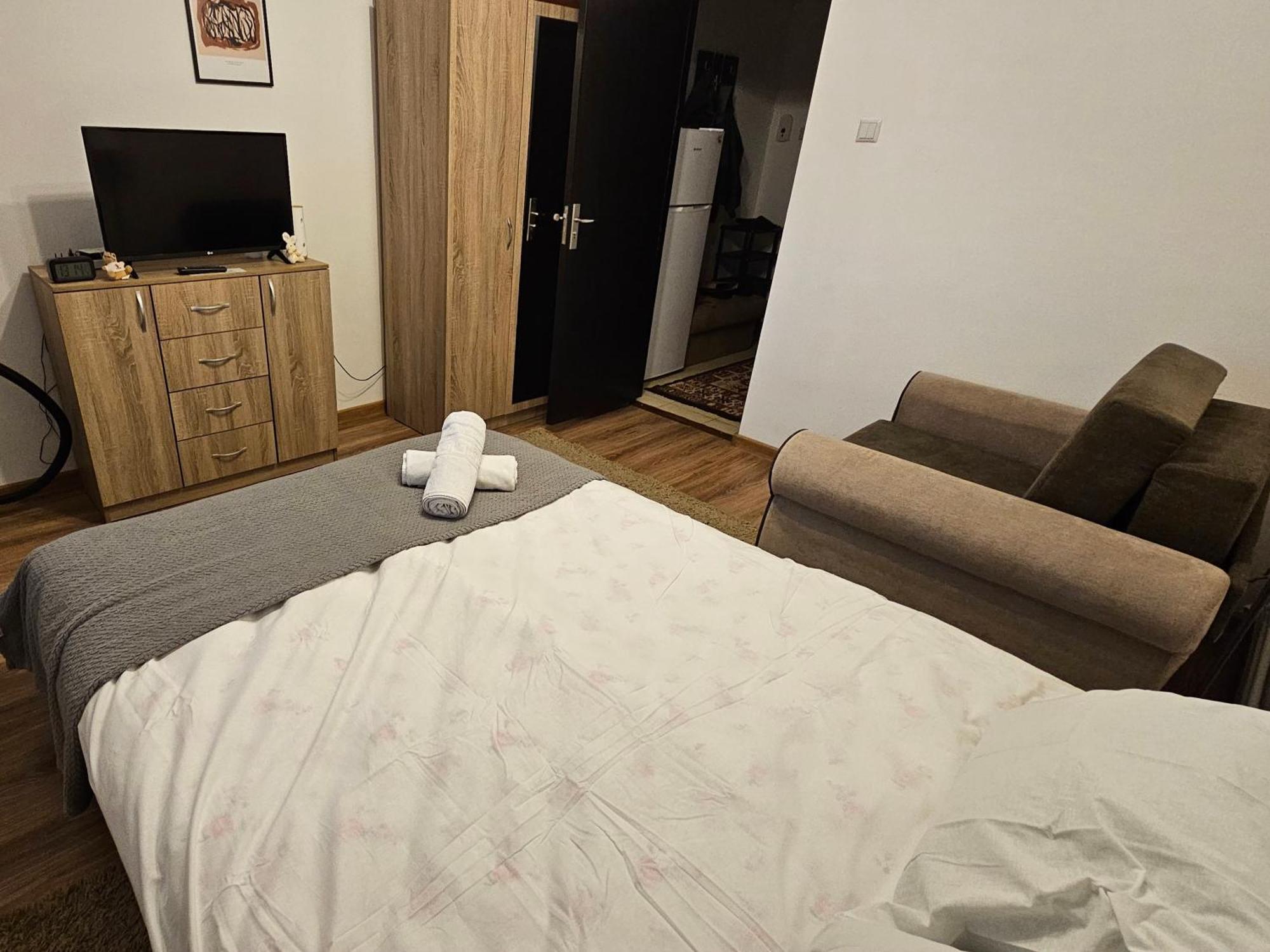 Cozy Studio Brăila Esterno foto